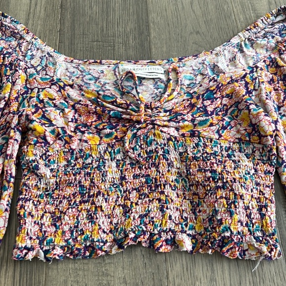 Urban Outfitters | Colourful floral smocked long sleeve crop top Size Medium - Picture 4 of 13